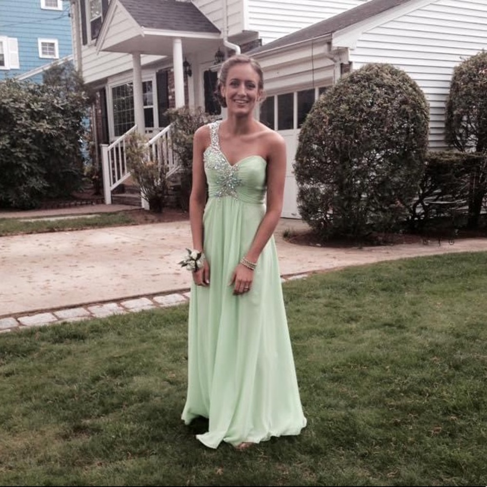 PROM DRESS